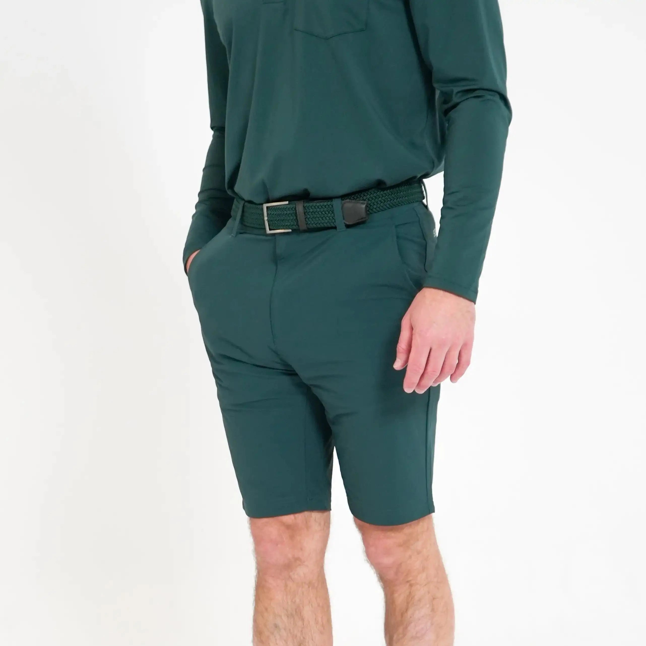 059_NONOSHORTSMODELGREEN_1.webp