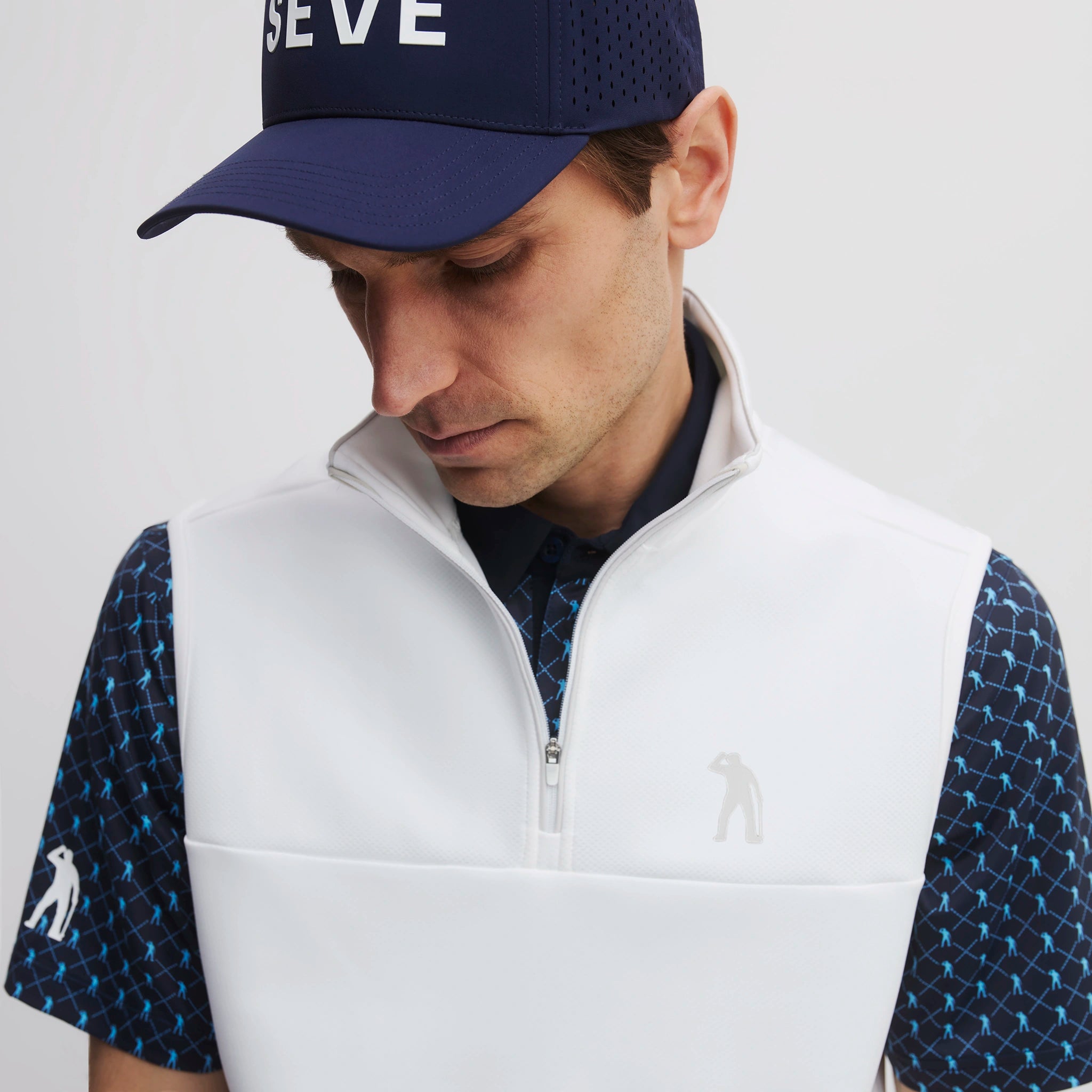 ICON PIVOT VEST EGG WHITE