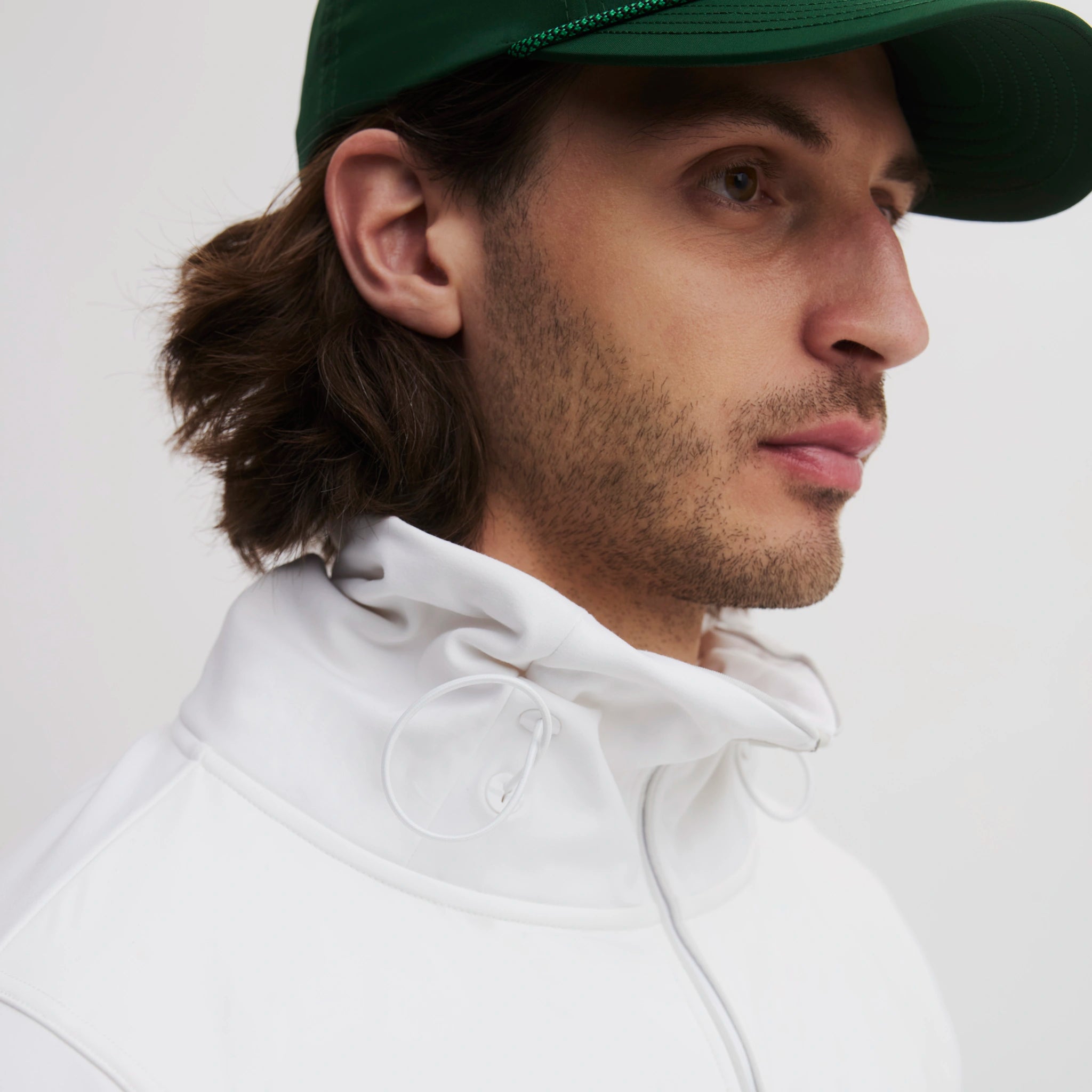 ICON CAPITAN HALF HOODIE EGG WHITE